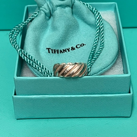 🌸🌸 Authentic Tiffany & Co. Vintage Atlas Groove Ring - Picture 1 of 5
